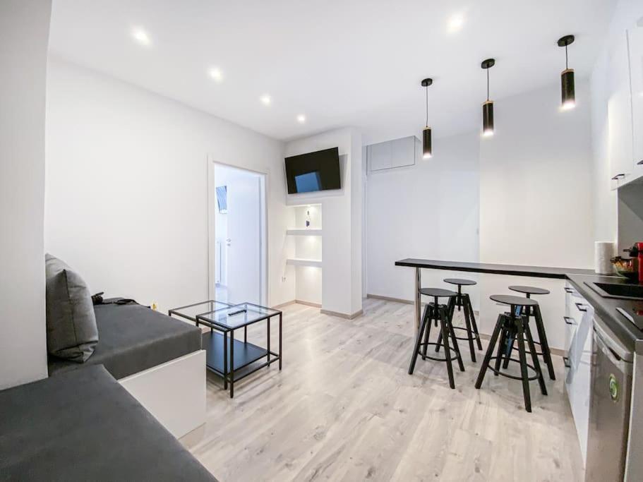 Syntagma Square, 60Sqm Platinum Suite Athen Eksteriør billede